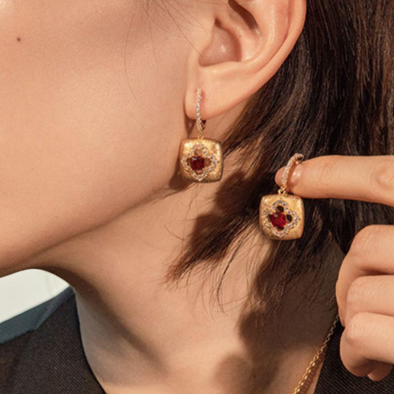 Boucles d'Oreilles Cornaline – Chance Florale, Argent Plaqué Or