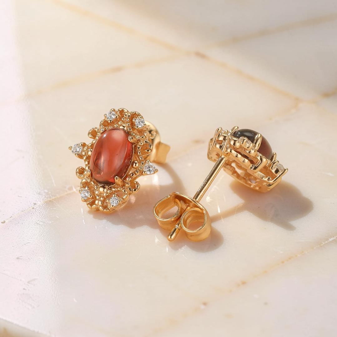 Boucles d'Oreilles Grenat – Flamme Royale, Argent Plaqué Or 10K