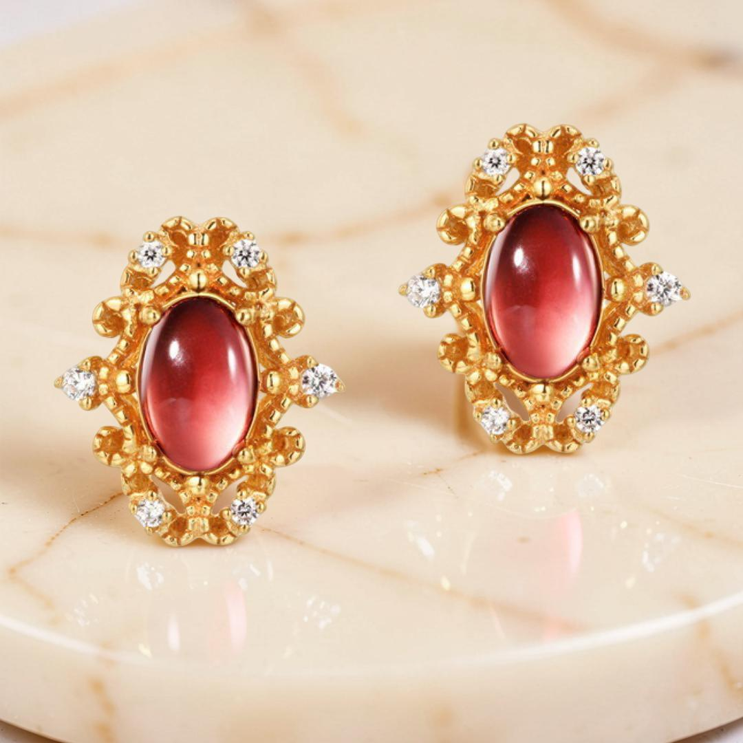 Boucles d'Oreilles Grenat – Flamme Royale, Argent Plaqué Or 10K