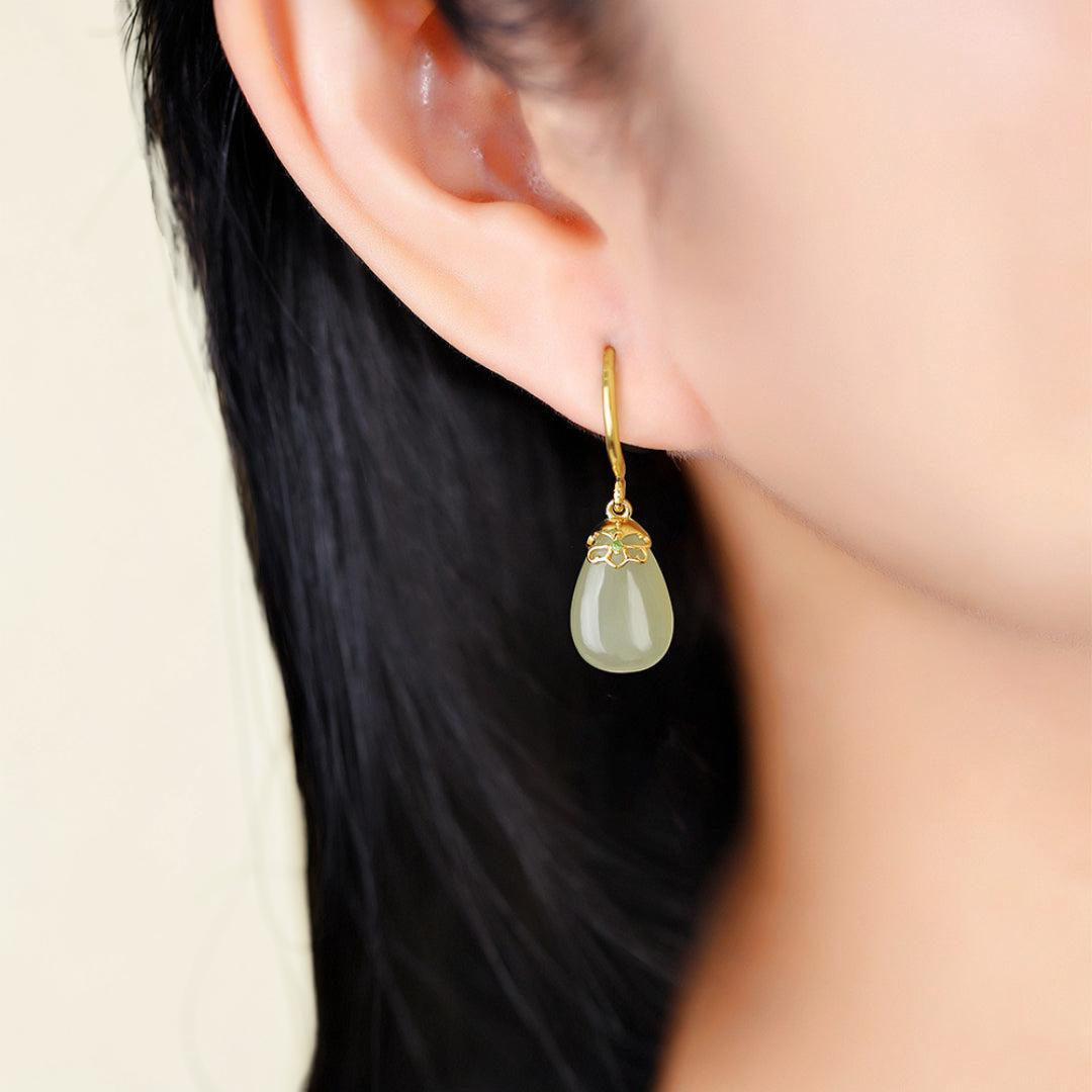 Boucles d'Oreilles Jade – Aura Apaisante, Argent Plaqué Or