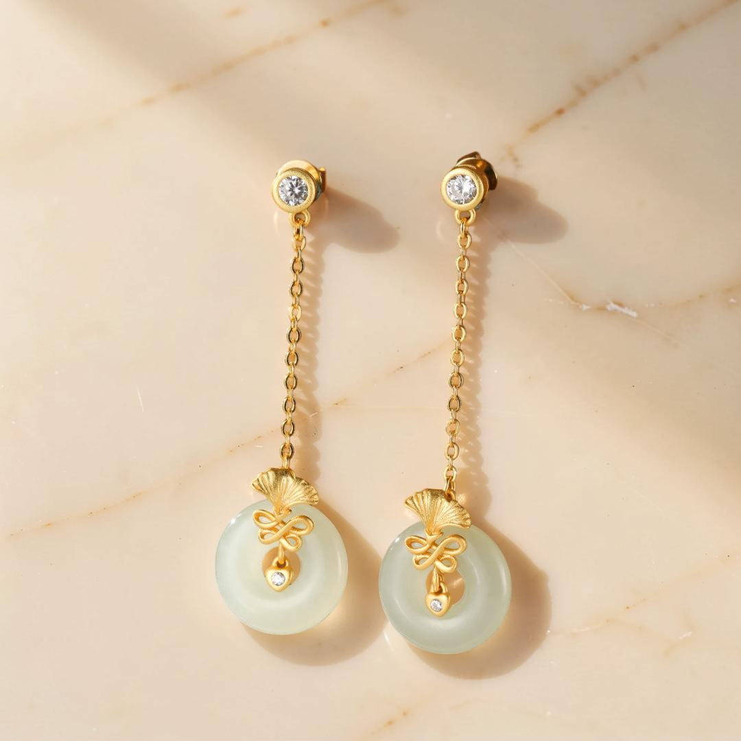 Boucles d'Oreilles Jade Blanc – Grâce d'Œillet, Argent Plaqué Or