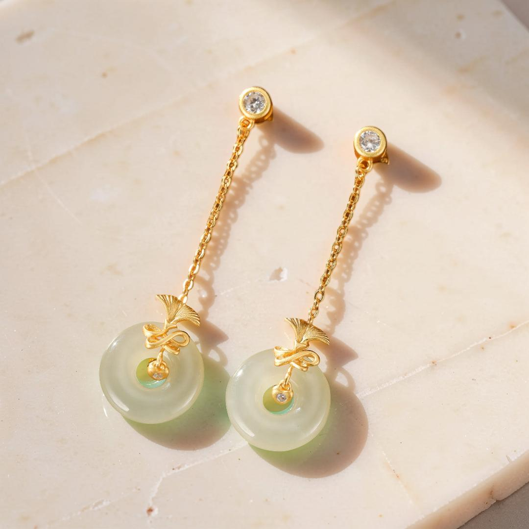 Boucles d'Oreilles Jade Blanc – Grâce d'Œillet, Argent Plaqué Or