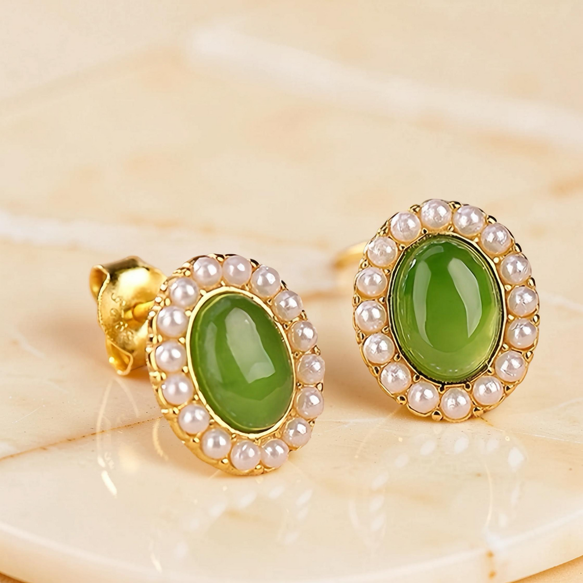 Boucles d'Oreilles Jade et Perle – Douceur, Argent Plaqué Or