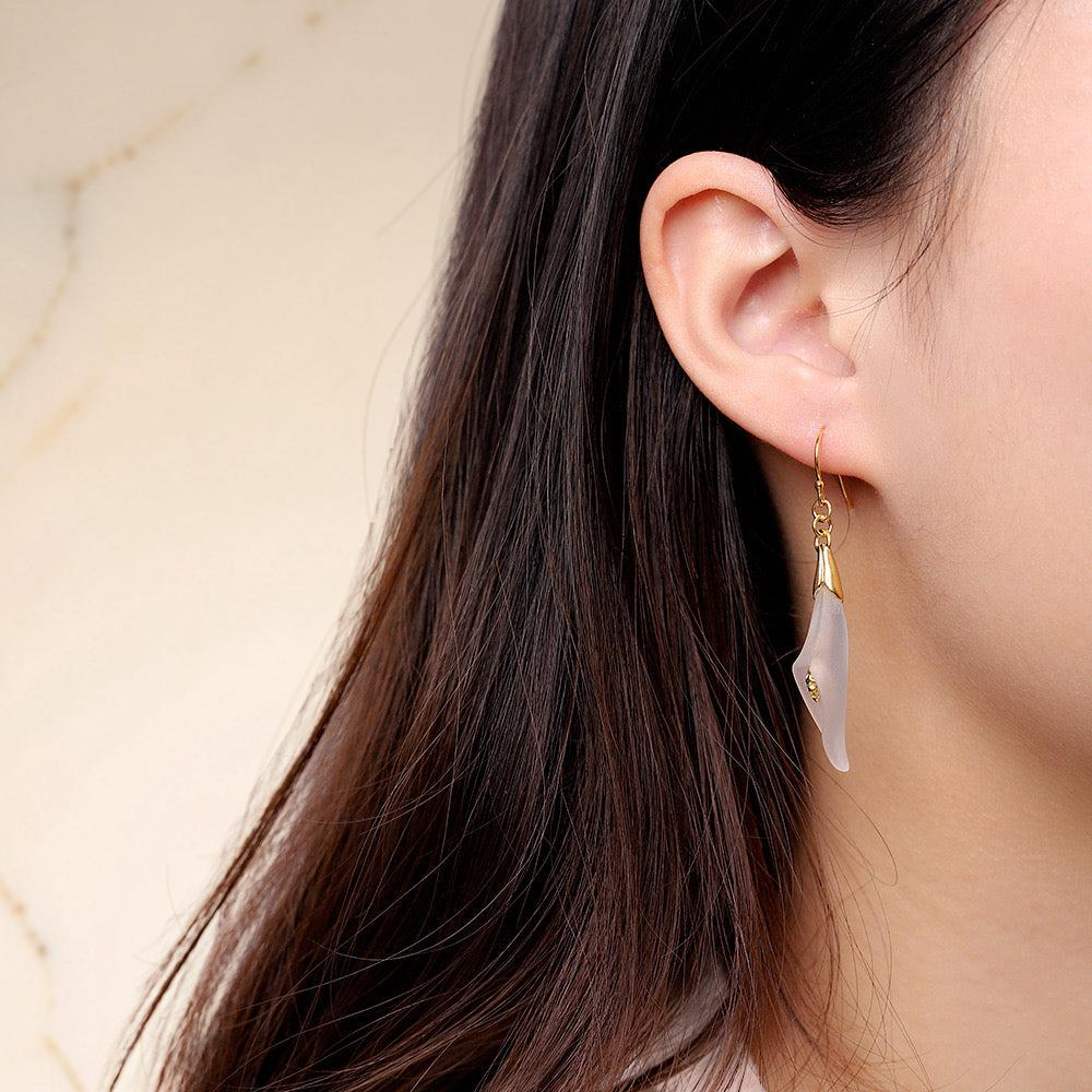 Boucles d'Oreilles Pendantes Quartz Clair – Épanouissement, Argent Plaqué Or