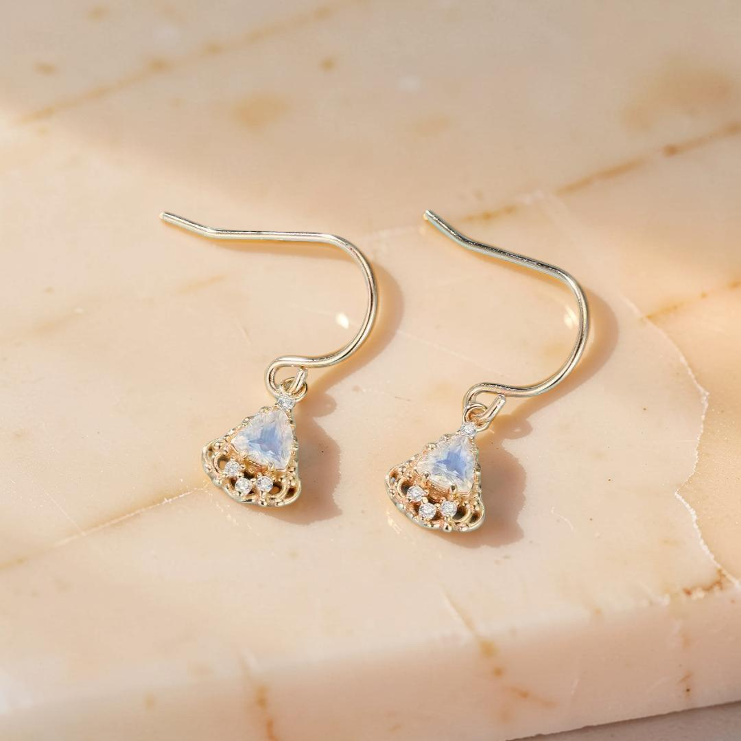 Boucles d'Oreilles Pierre de Lune – Féérie Royale, Argent Plaqué Or