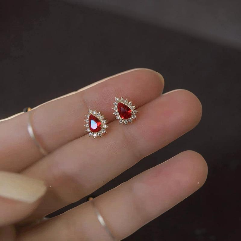 Boucles d'Oreilles Rubis – Étincelles d'Amour, Argent Plaqué Or