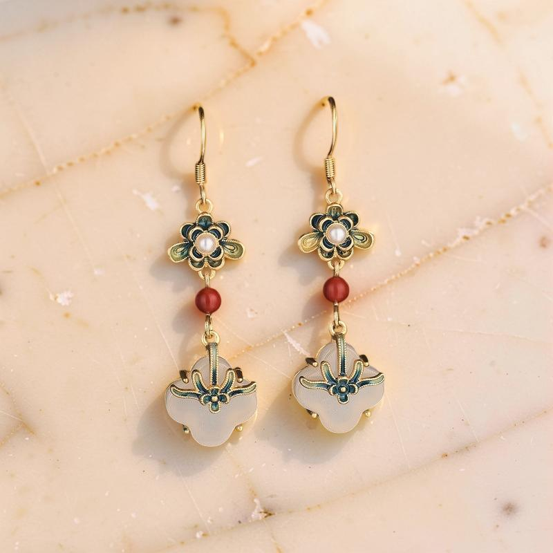 Boucles d'Oreilles Trèfle en Jade – Chance