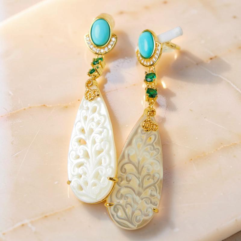 Boucles d'Oreilles Turquoise et Nacre – Élégance Équilibre, Argent Plaqué Or