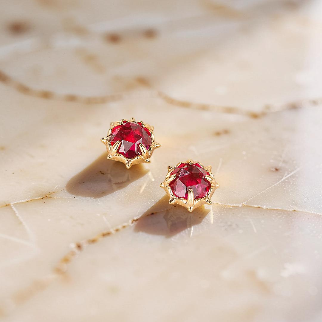 Boucles d’Oreilles Cornaline – Épine de Feu, Argent Plaqué Or