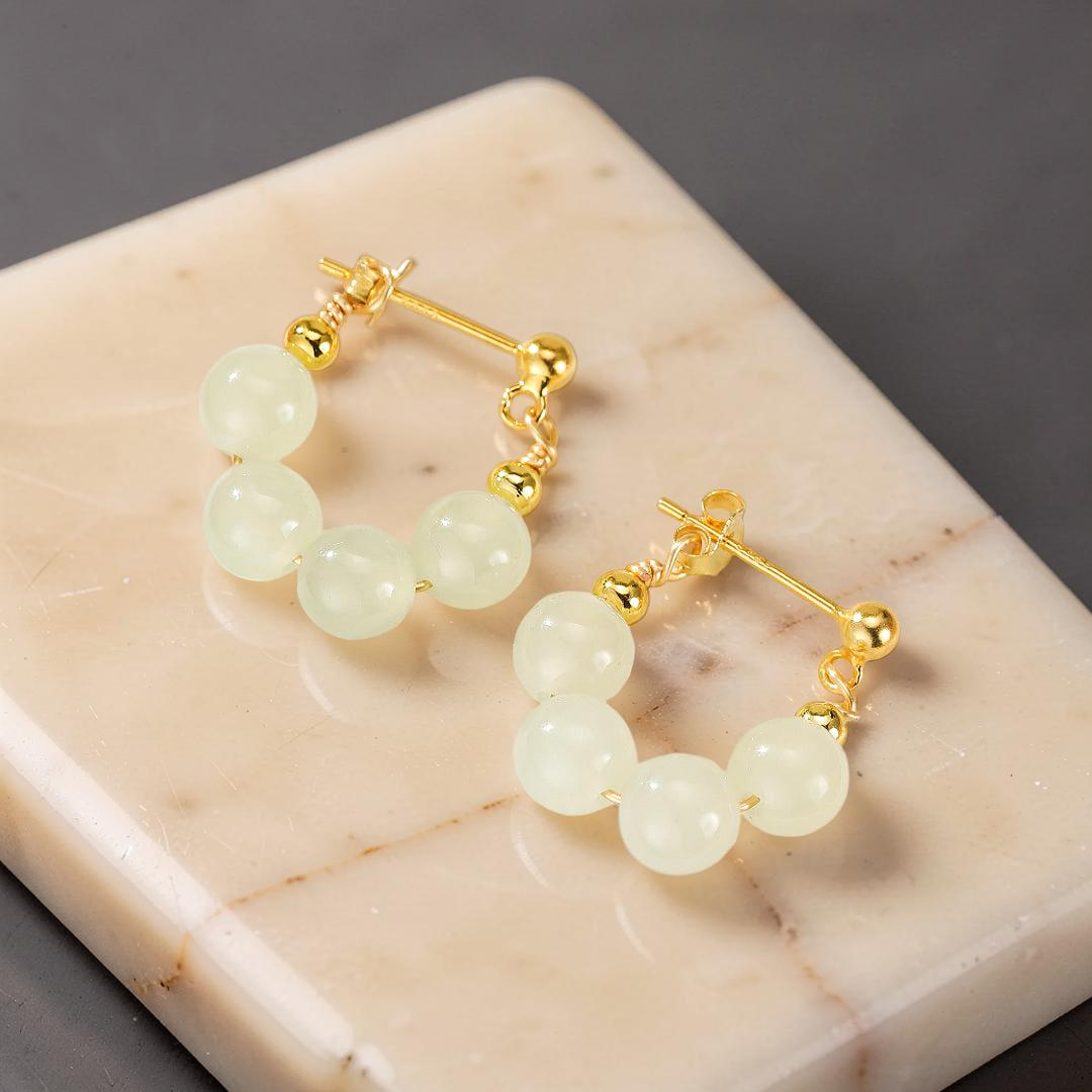 Boucles d’Oreilles Créoles Jade – Sérénité Courbée, Argent