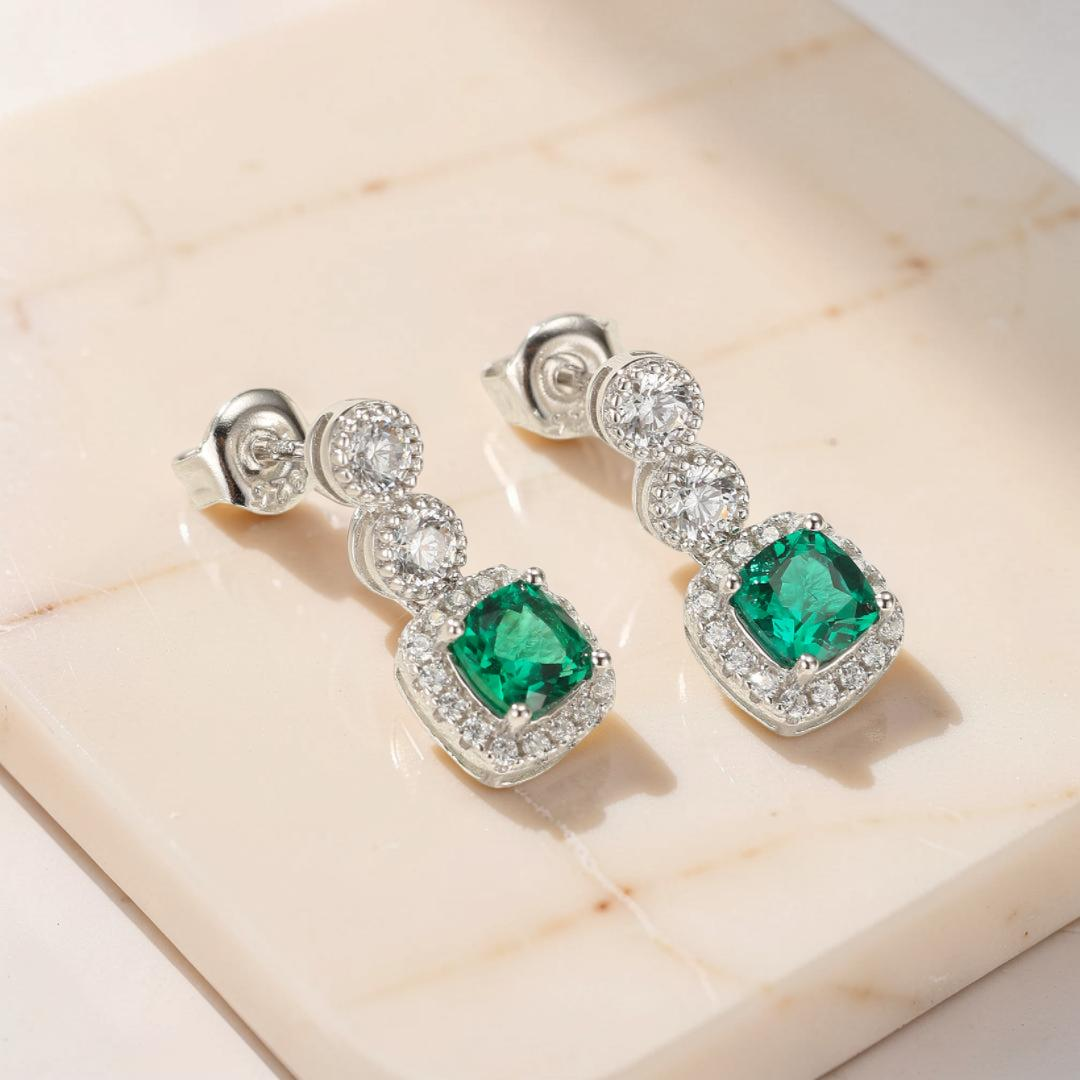 Boucles d’Oreilles Émeraude – Reflets Précieux, Argent Plaqué Platine