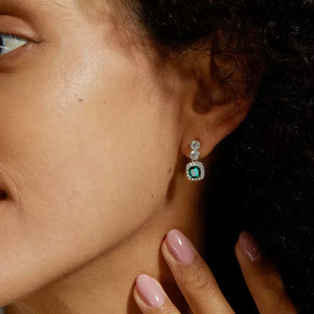 Boucles d’Oreilles Émeraude – Reflets Précieux, Argent Plaqué Platine