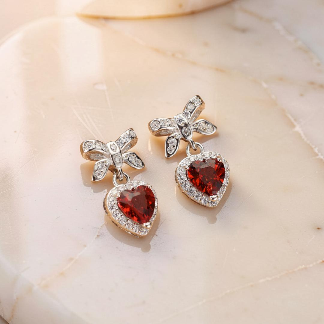 Boucles d’oreilles Grenat – Nœud d’Amour, Argent