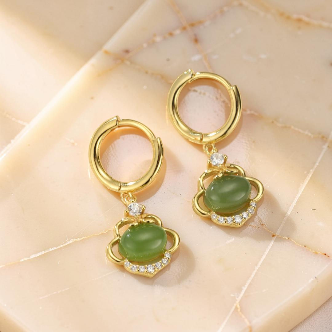Boucles d’Oreilles Jade – Harmonie Dorée, Argent