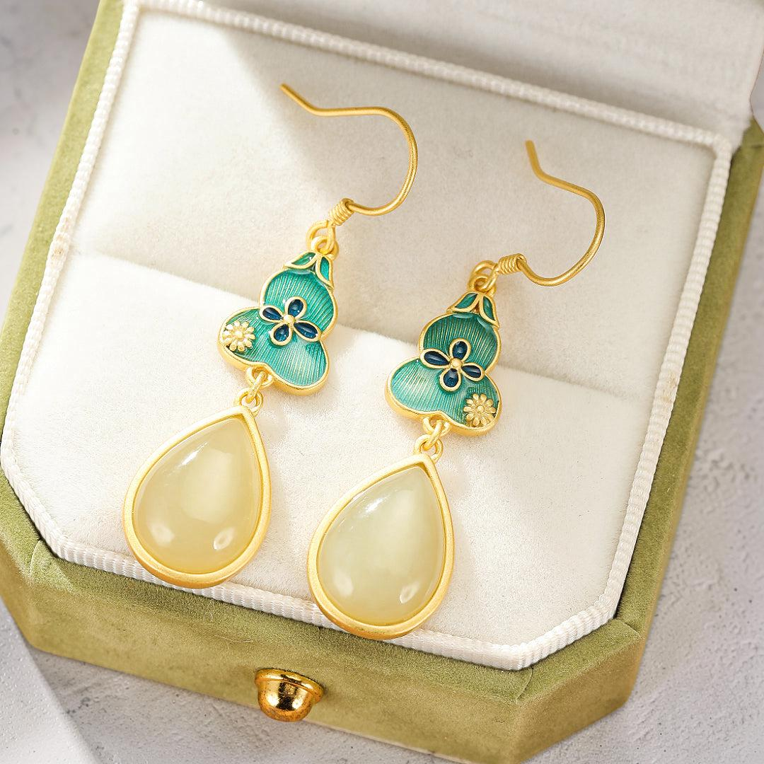 Boucles d'Oreilles Jade – Goutte de Chance, Argent Plaqué Or