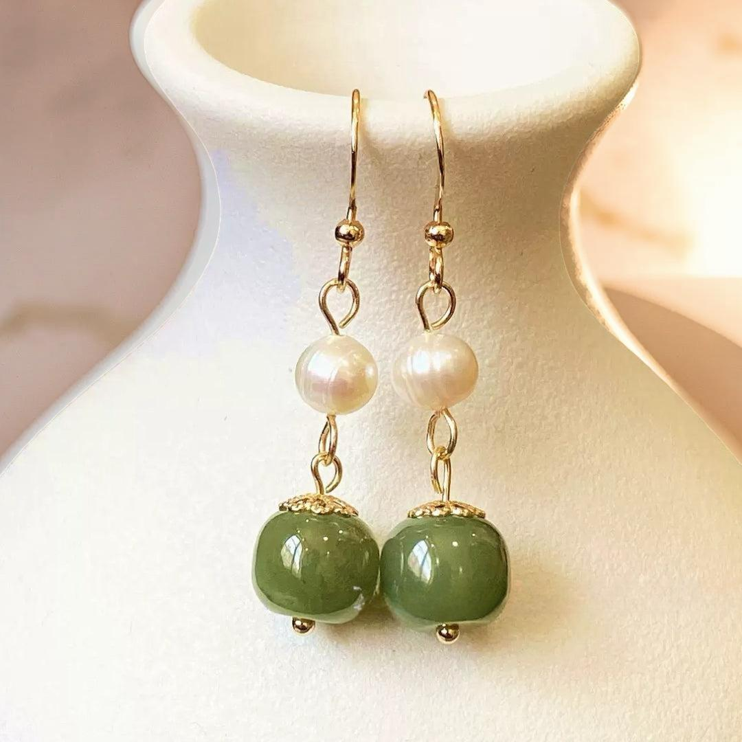 Boucles d’Oreilles Jade Néphrite et Perle – Équilibre Naturel