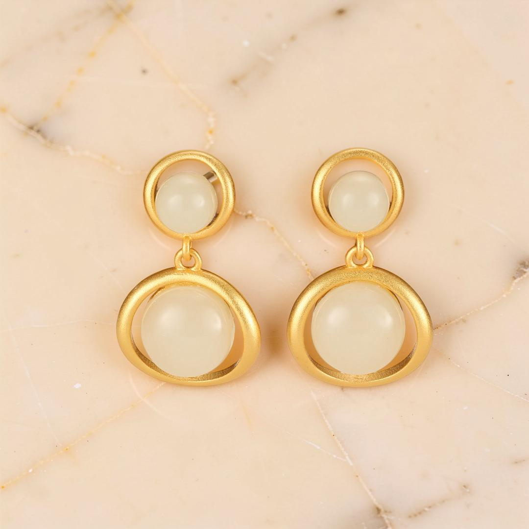 Boucles d’Oreilles Jade – Soleil Intérieur, Argent Plaqué Or