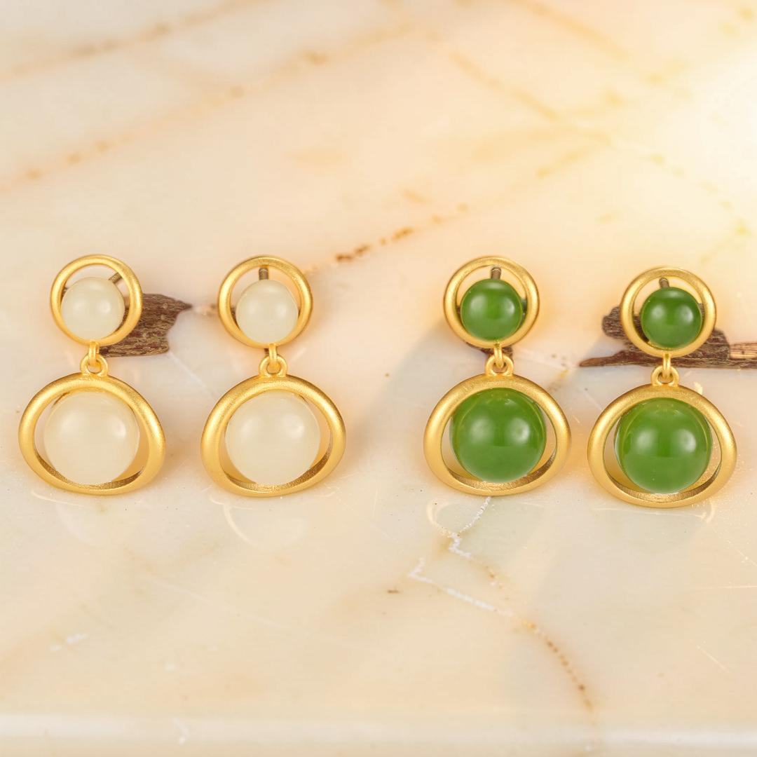 Boucles d’Oreilles Jade – Soleil Intérieur, Argent Plaqué Or