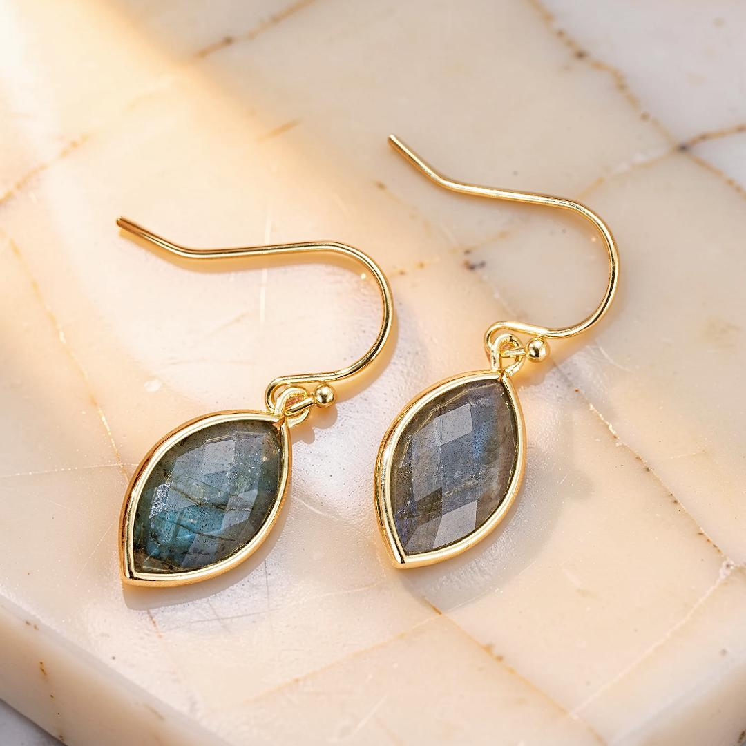 Boucles d’Oreilles Labradorite – Feuilles de Lumière