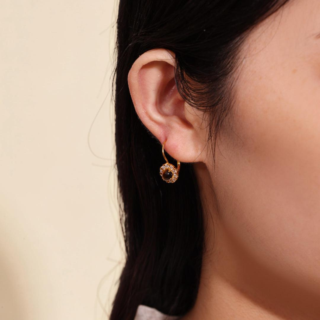 Boucles d'Oreilles Œil de Tigre – Rose Eclatante, Argent Plaqué Or
