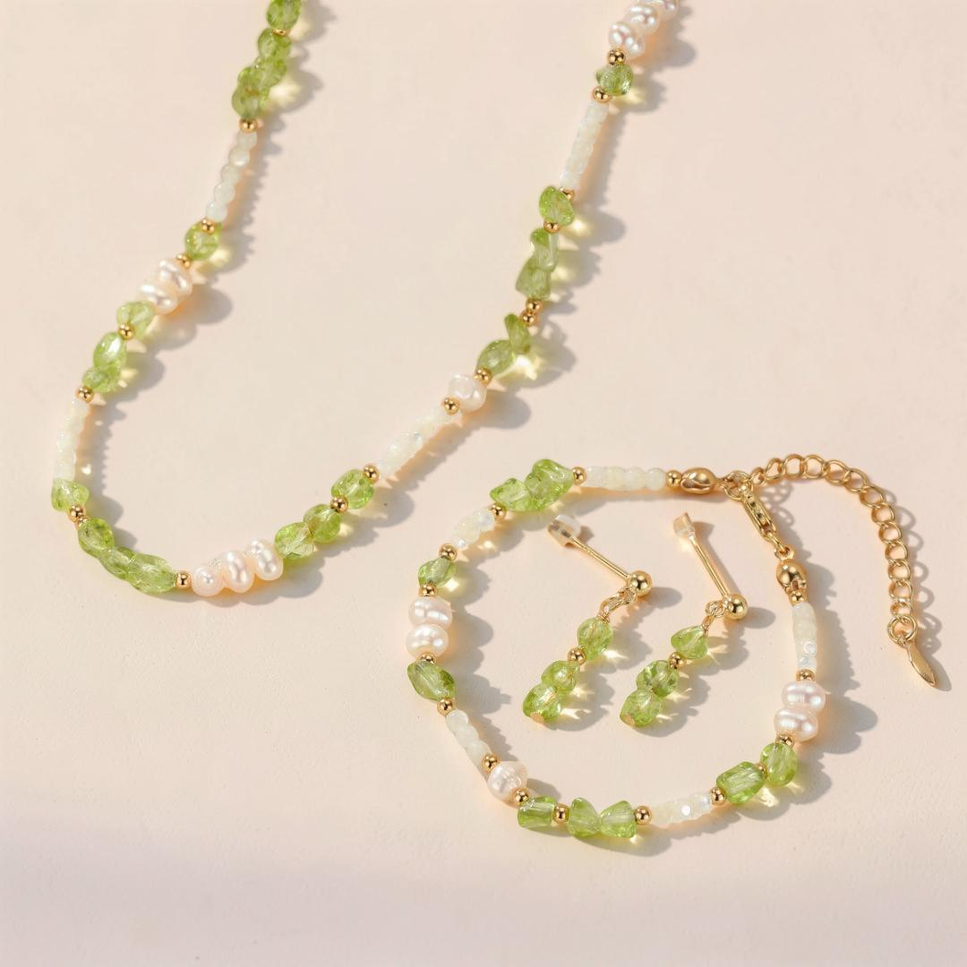 Bracelet Péridot, Perles et Nacre – Gouttes Solaires, Argent Plaqué Or