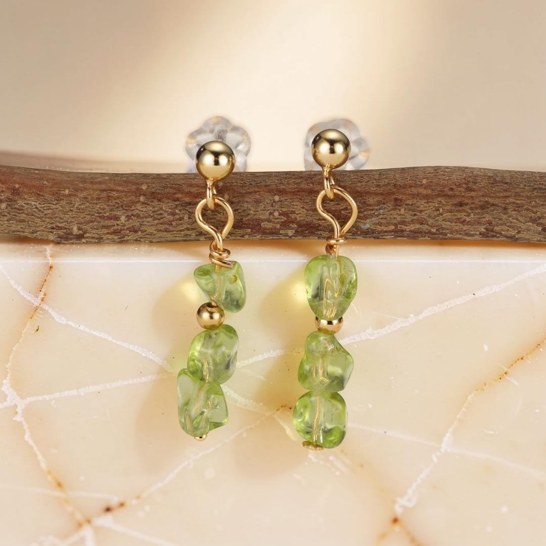 Boucles d’Oreilles Pendantes Péridot – Gouttes Solaires, Argent Plaqué Or