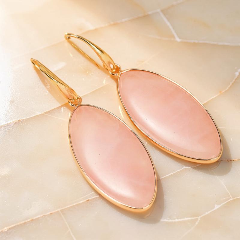Boucles d'Oreilles Quartz Rose – Élégance Lumineuse