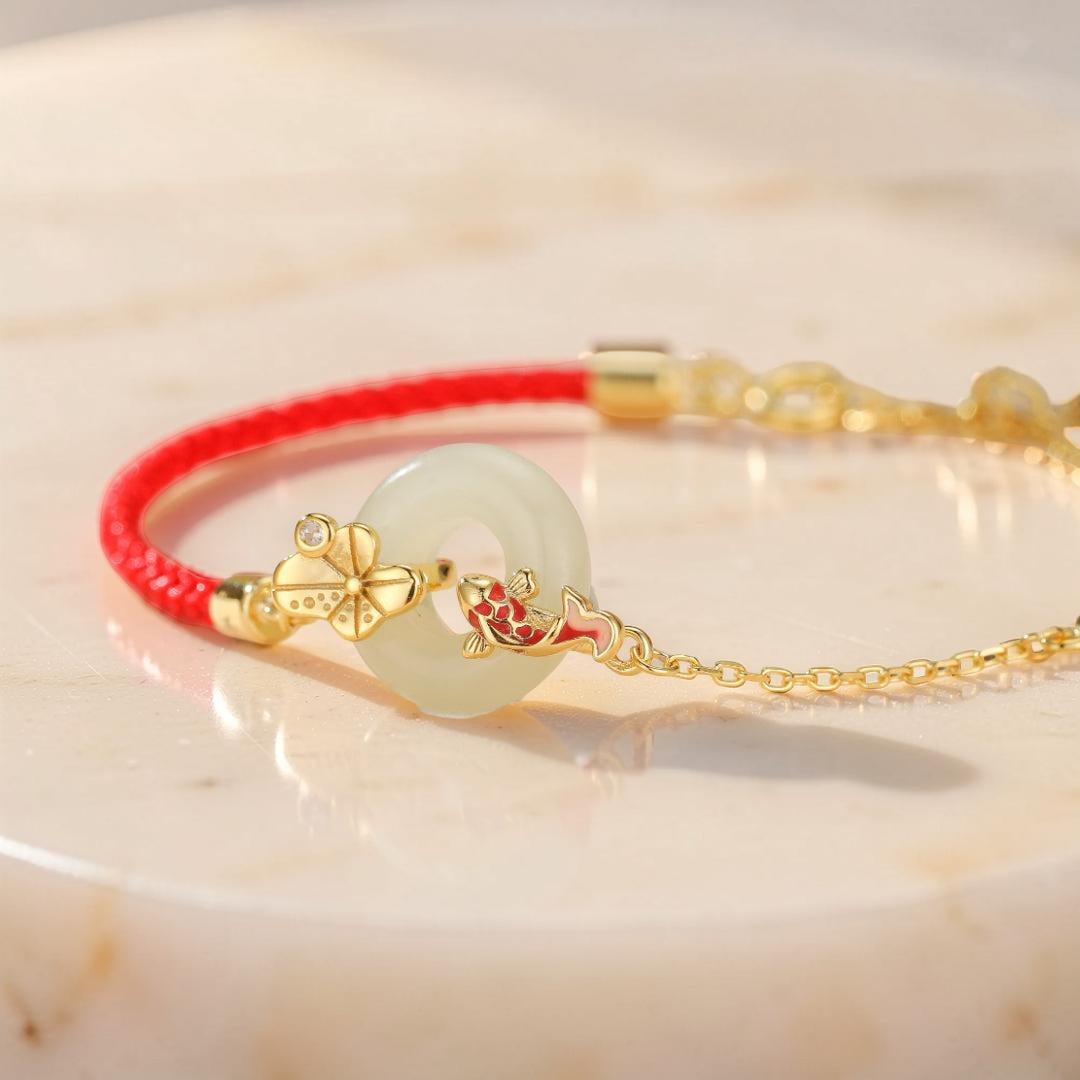 Bracelet Cordon Rouge et Jade – Carpe Koï, Argent Plaqué Or