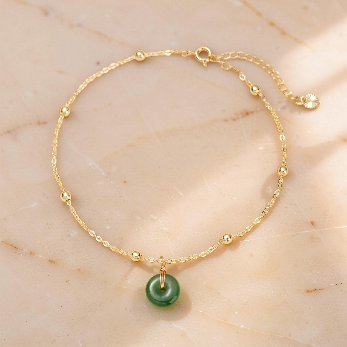 Bracelet de Cheville Jade – Paix et Harmonie, Argent Plaqué Or