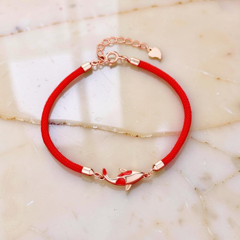 Bracelet Carpe Koï Fil Rouge – Bonheur et Persévérance