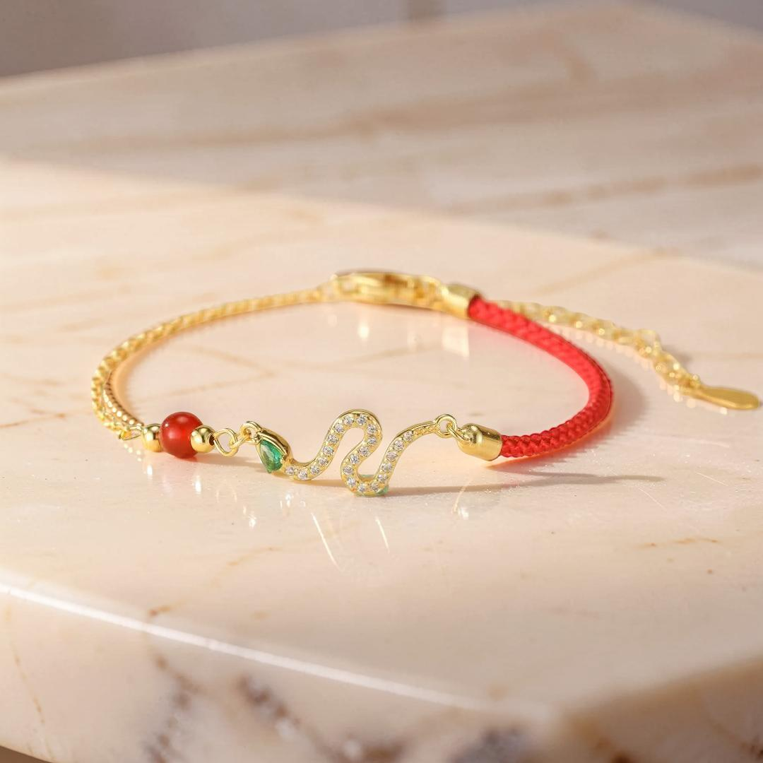 Bracelet Fil Rouge Serpent – Force Mystique, Argent Plaqué Or