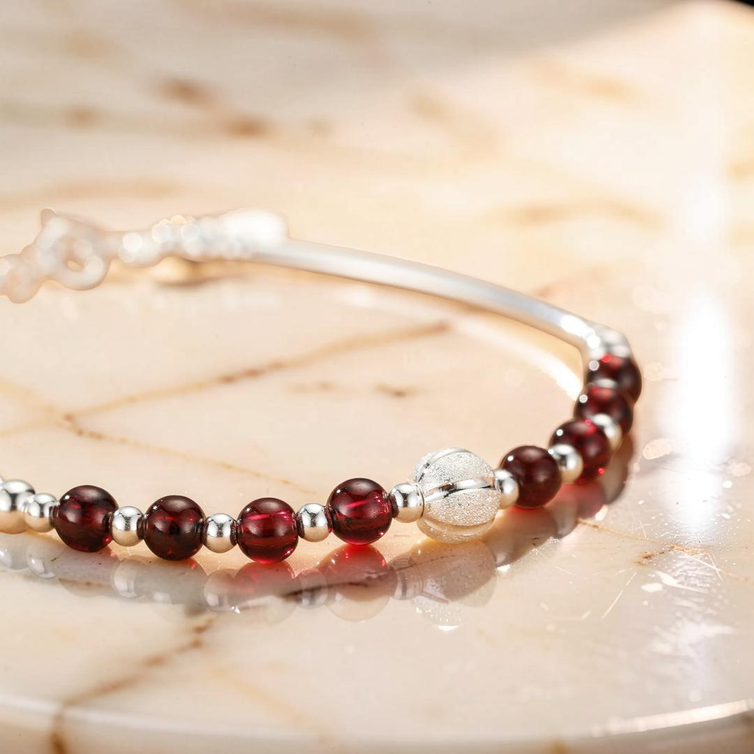 Bracelet Grenat – Épure Protectrice, Argent