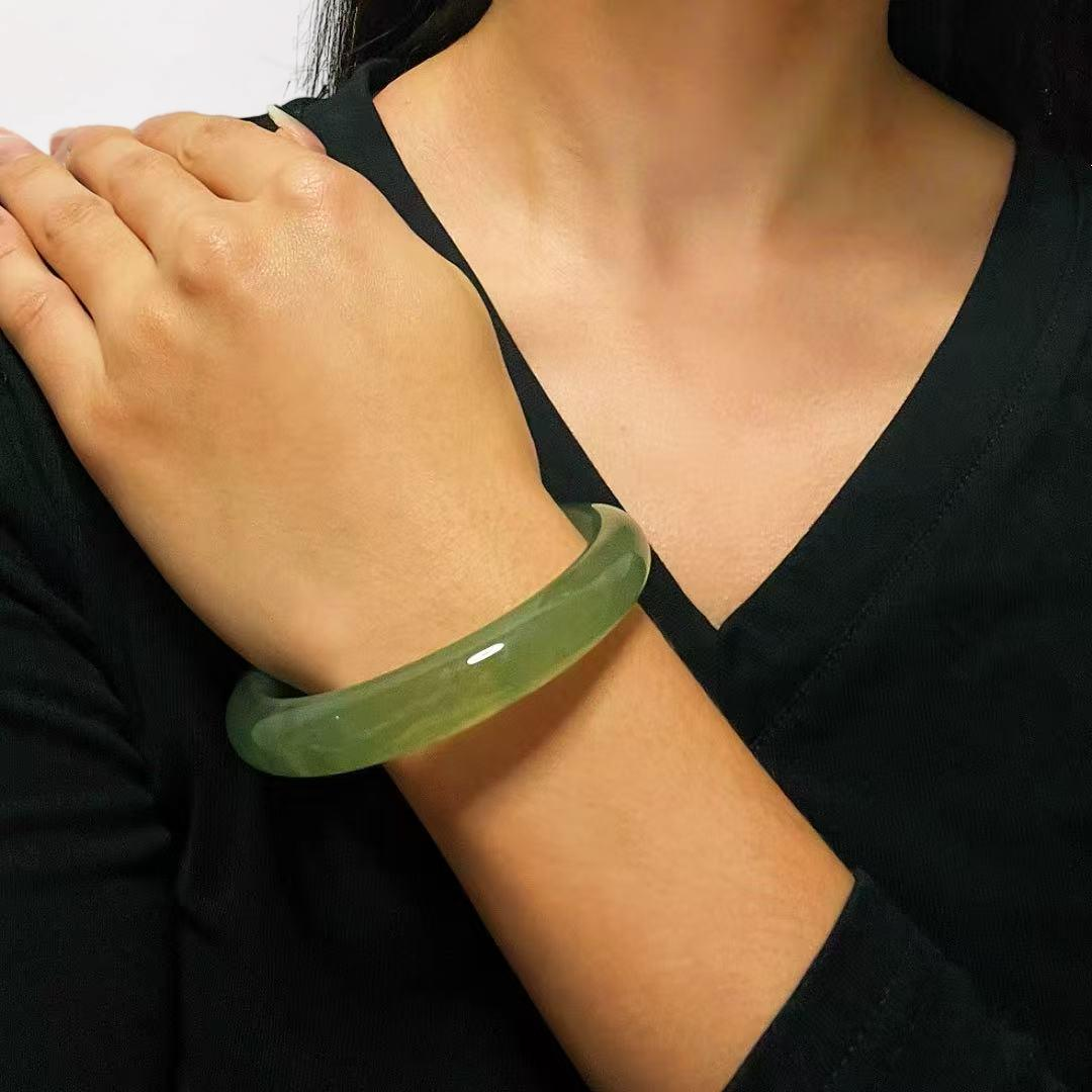 Bracelet Jonc Jade – Vert d’Eau