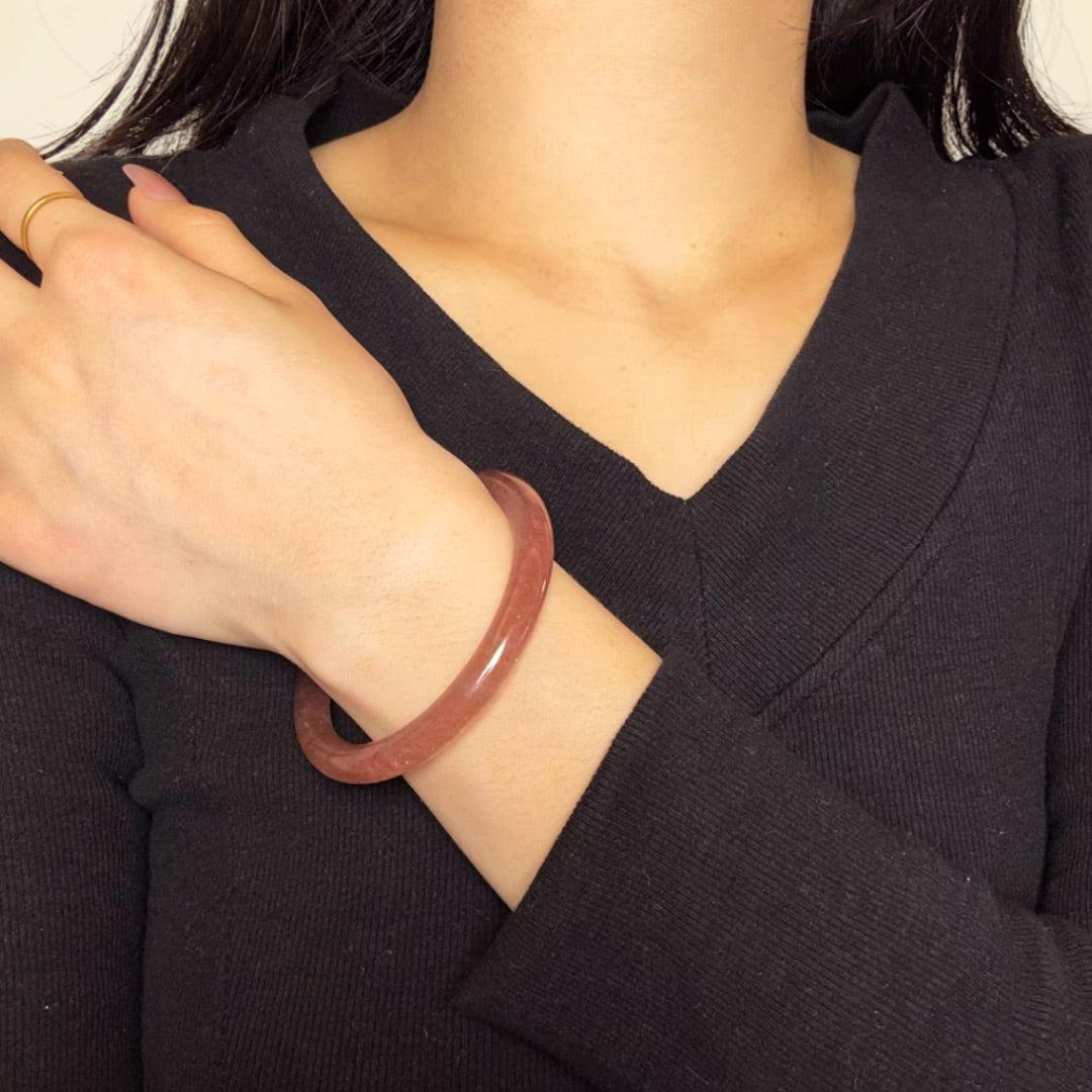 Bracelet Jonc Quartz Fraise – Douceur Radieuse