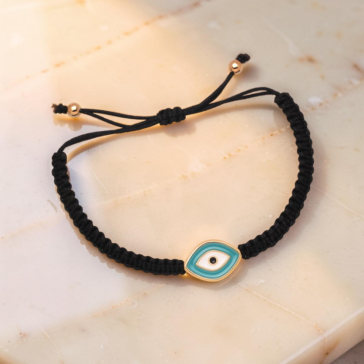 Bracelet Mauvais Œil Force Spirituelle en Fil Rouge