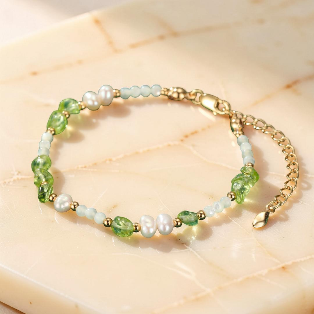Bracelet Péridot, Perles et Nacre – Gouttes Solaires, Argent Plaqué Or