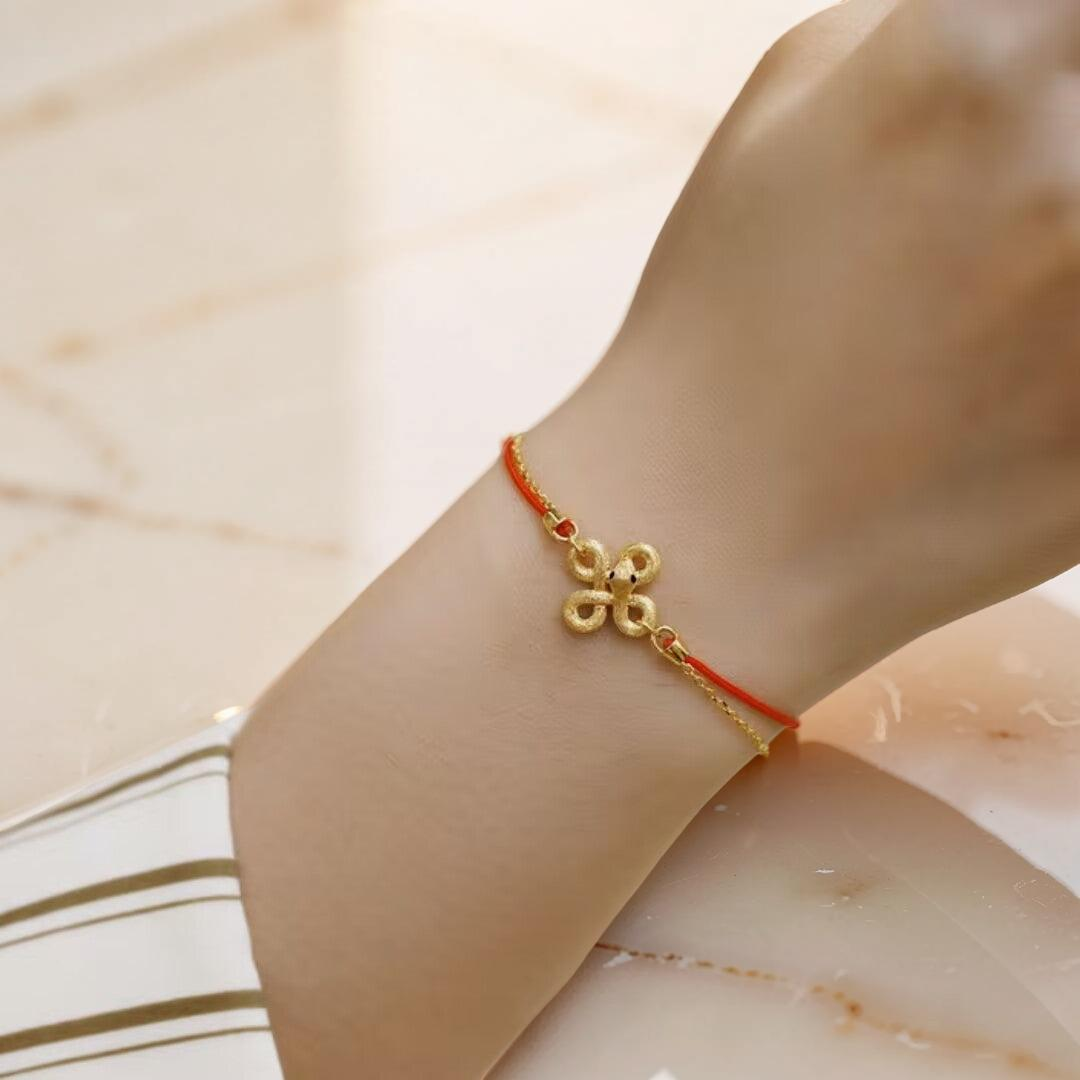 Bracelet Serpent Fil Rouge – Lien Sacré, Argent Plaqué Or