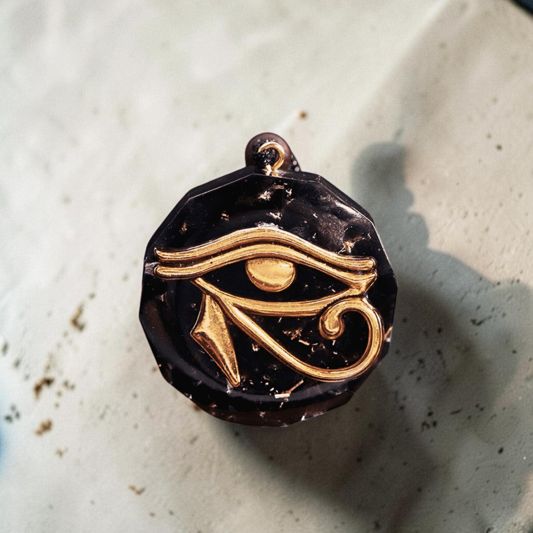 Pendentif Orgonite Oeil d'Horus en Pierres Naturelles