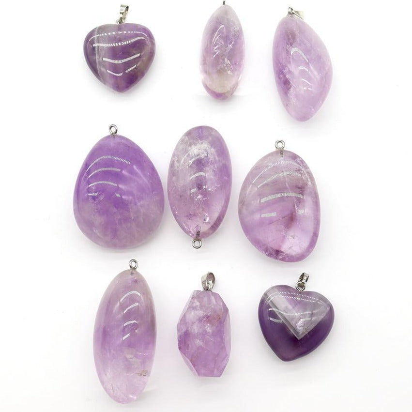 Pendentif en Améthyste Naturelle Polie – Pierre Unique