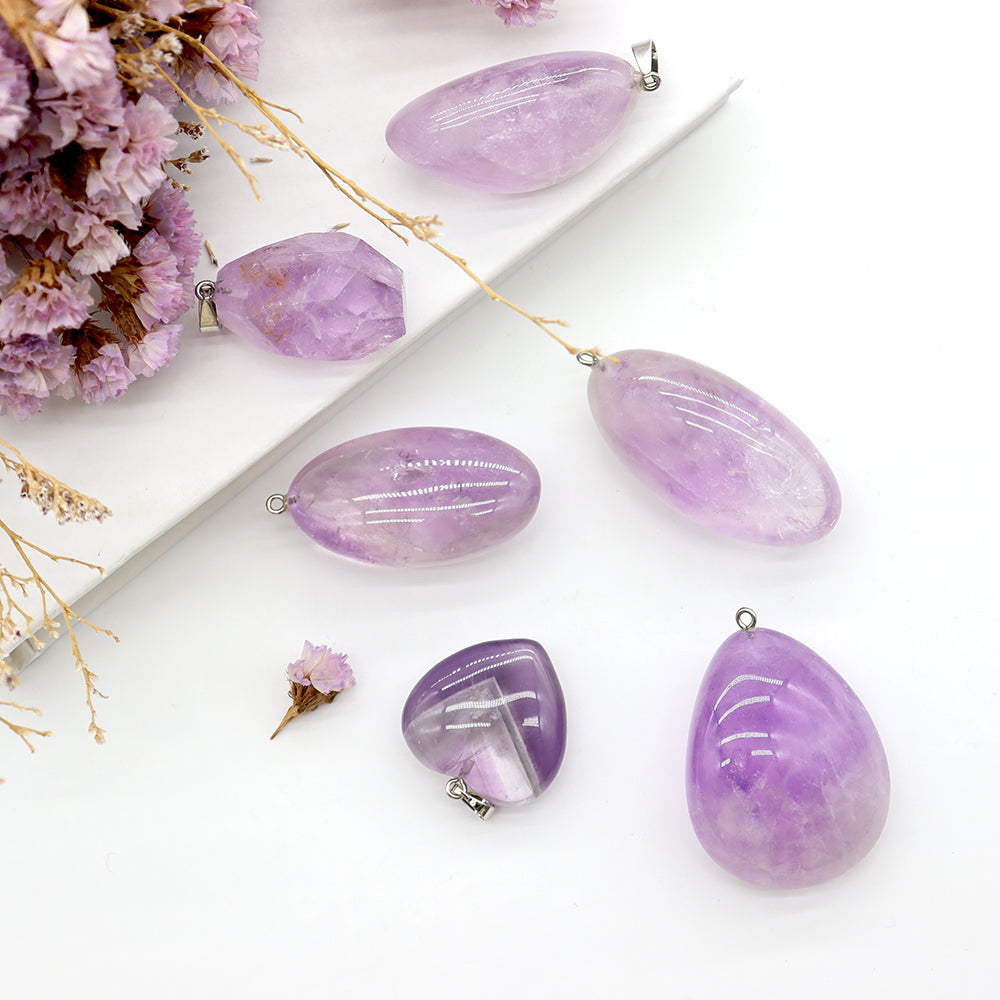Pendentif en Améthyste Naturelle Polie – Pierre Unique