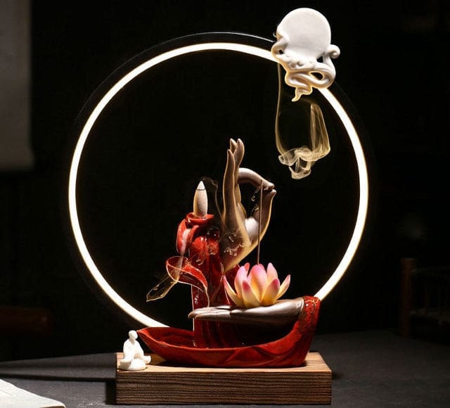 Porte-Encens “Karana Mudra” – Support Sculpté en Résine pour Encens Bâtons & Cônes