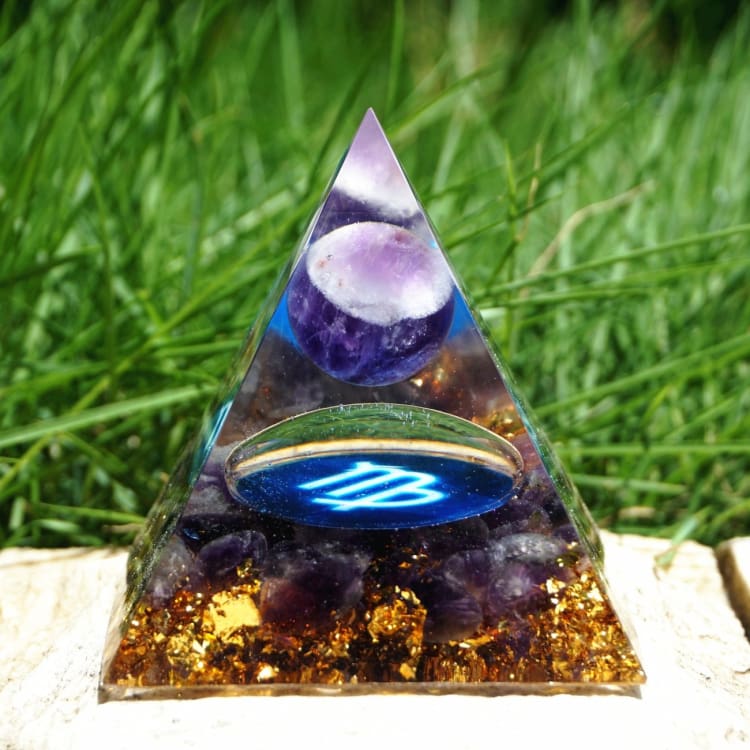 Pyramide du Zodiac en Orgonite et Citrine de 10cm symbole de la Vierge