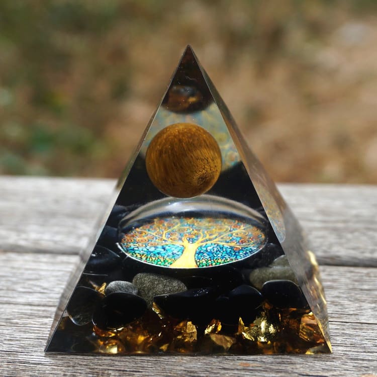 Pyramide en Orgonite, Obsidienne et Péridotite de 10cm