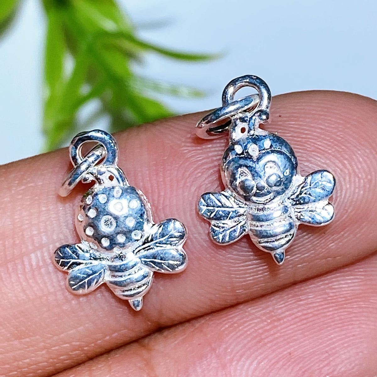Breloques Sculptées en Argent S925 — Charms Spirituels DIY pour Créations Personnalisées (5–15 mm)