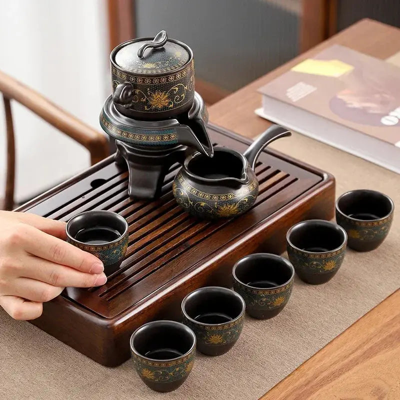 Service de Thé Gongfu Cha en Céramique Décorée, Élégance & Tradition