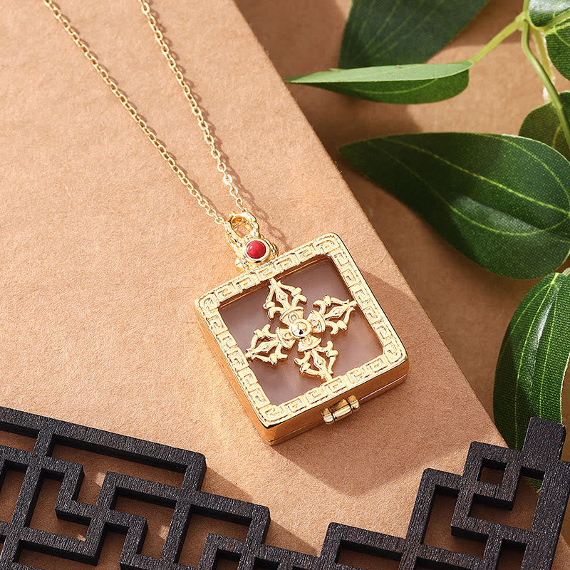 Collier Double Dorje en Jade Blanc Naturel