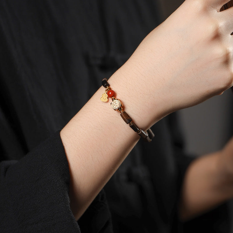 Bracelet Dalagan Sculpté – Bois d’Agar de Kalimantan, Argent S925 & Pierres Naturelles