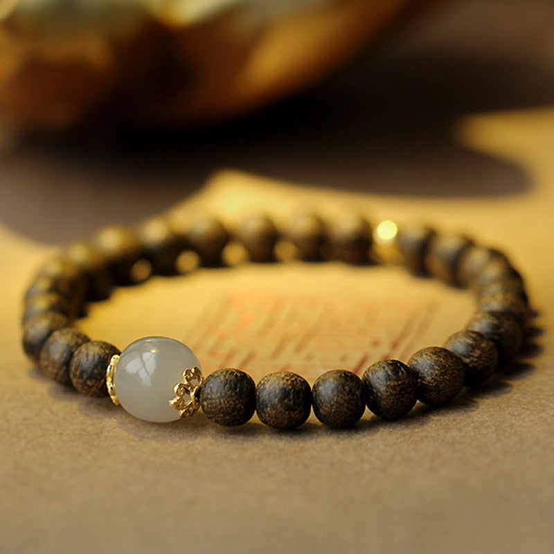 Bracelet Force & Calme en Jade Naturel et Bois d’Agar | Équilibre & Sérénité