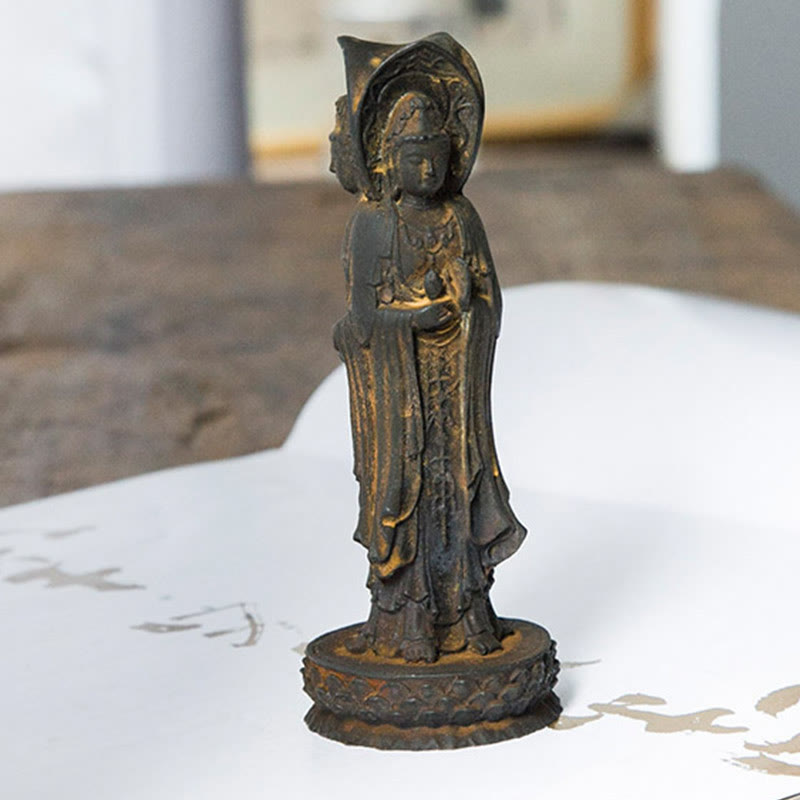 Statue de Buddha Stones en résine coulée à trois côtés Kwan Yin Avalokitesvara en poudre de fer et rouille Décoration de bureau