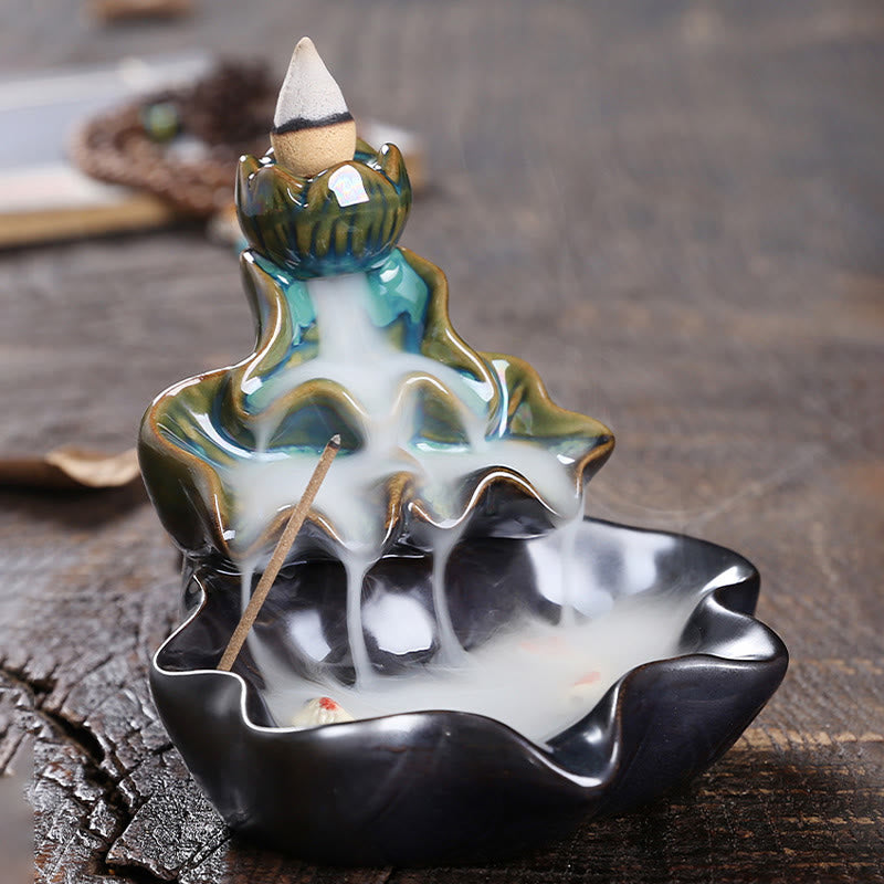 Porte-Encens à Reflux Lotus avec Poisson Koi en Céramique – 11,5 cm